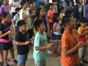 佳崇教會主日學生參與排灣中會教育部於滿洲鄉碧蓮天農場舉辦夏季營活動 攝影-曾伍芳