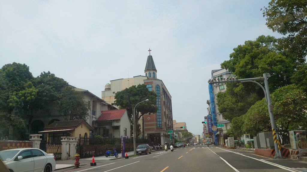 5-2.於台南市青年路的台灣教會公報社